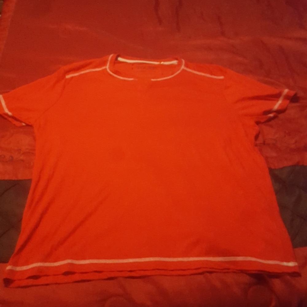 Guess v neck shirt